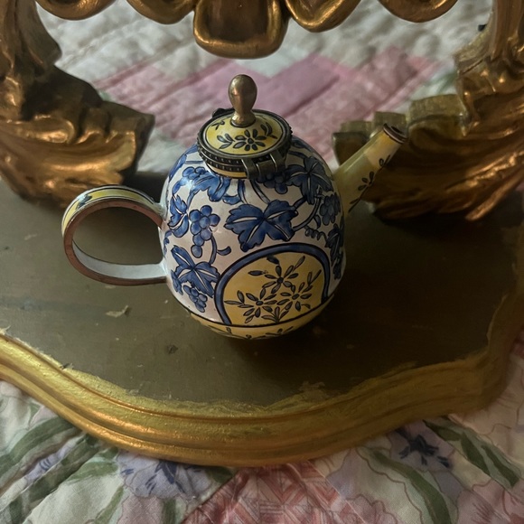 Kelvin Chen. no 856 Collectable no box - Picture 2 of 2